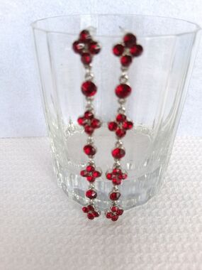 4" Red Rhinestone Drop Pierced Earrings - Elegant Floral Dangle Silver Tone